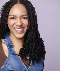 Elle White - CORRECT